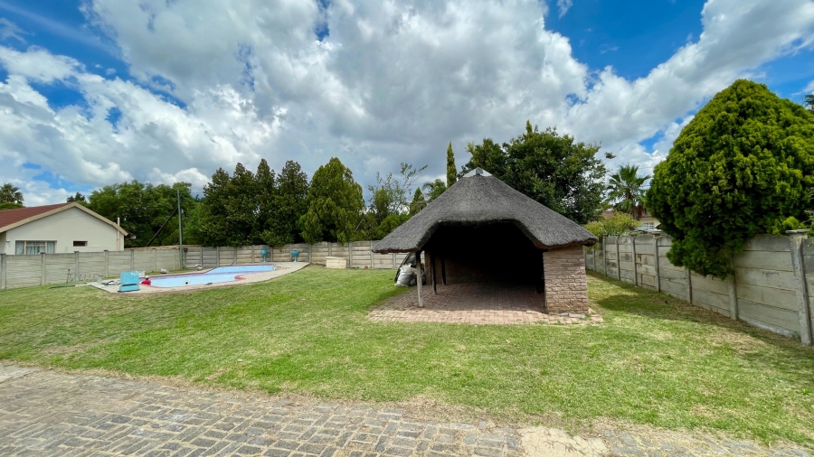 3 Bedroom Property for Sale in La Hoff North West